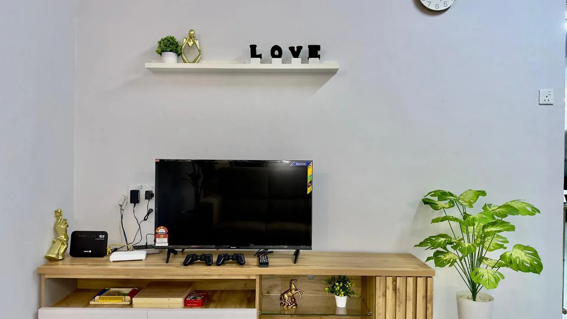بيت للعطل Spacious 2 Storey Homestay Tanjung Bungah 25Pax ماليزيا