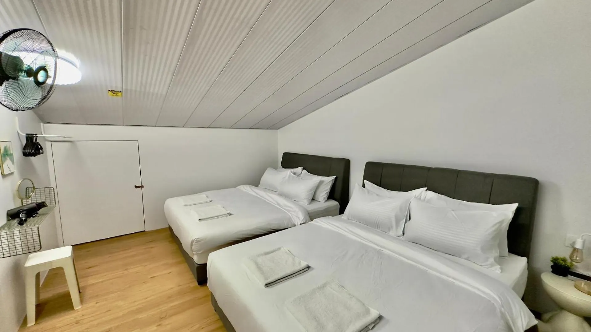 بيت للعطل Spacious 2 Storey Homestay Tanjung Bungah 25Pax