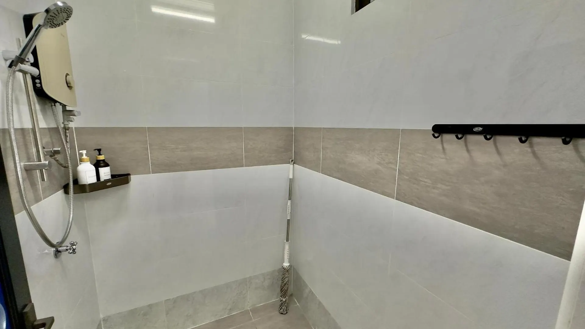 Spacious 2 Storey Homestay Tanjung Bungah 25Pax Dom wakacyjny