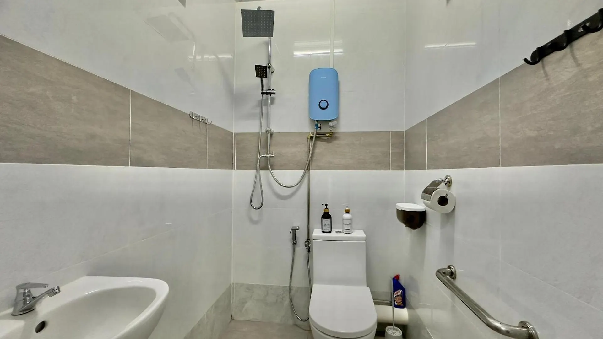Dom wakacyjny Spacious 2 Storey Homestay Tanjung Bungah 25Pax Malezja